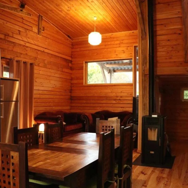 Gite Esprit Cabane Avec Spa Privatif Brassac  외부 사진